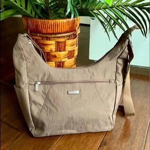 Baggallini taupe shoulder bag